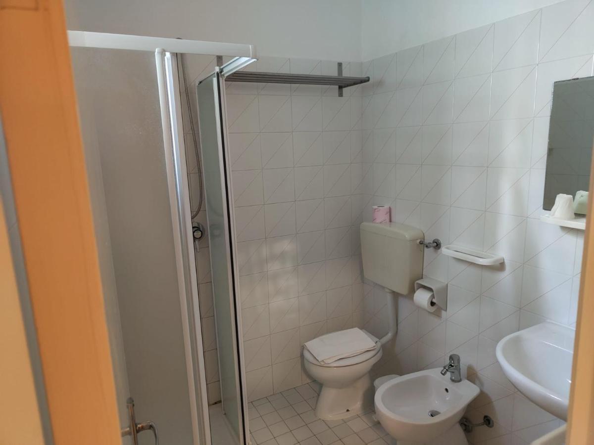 Hotel Gioiella Rimini Esterno foto