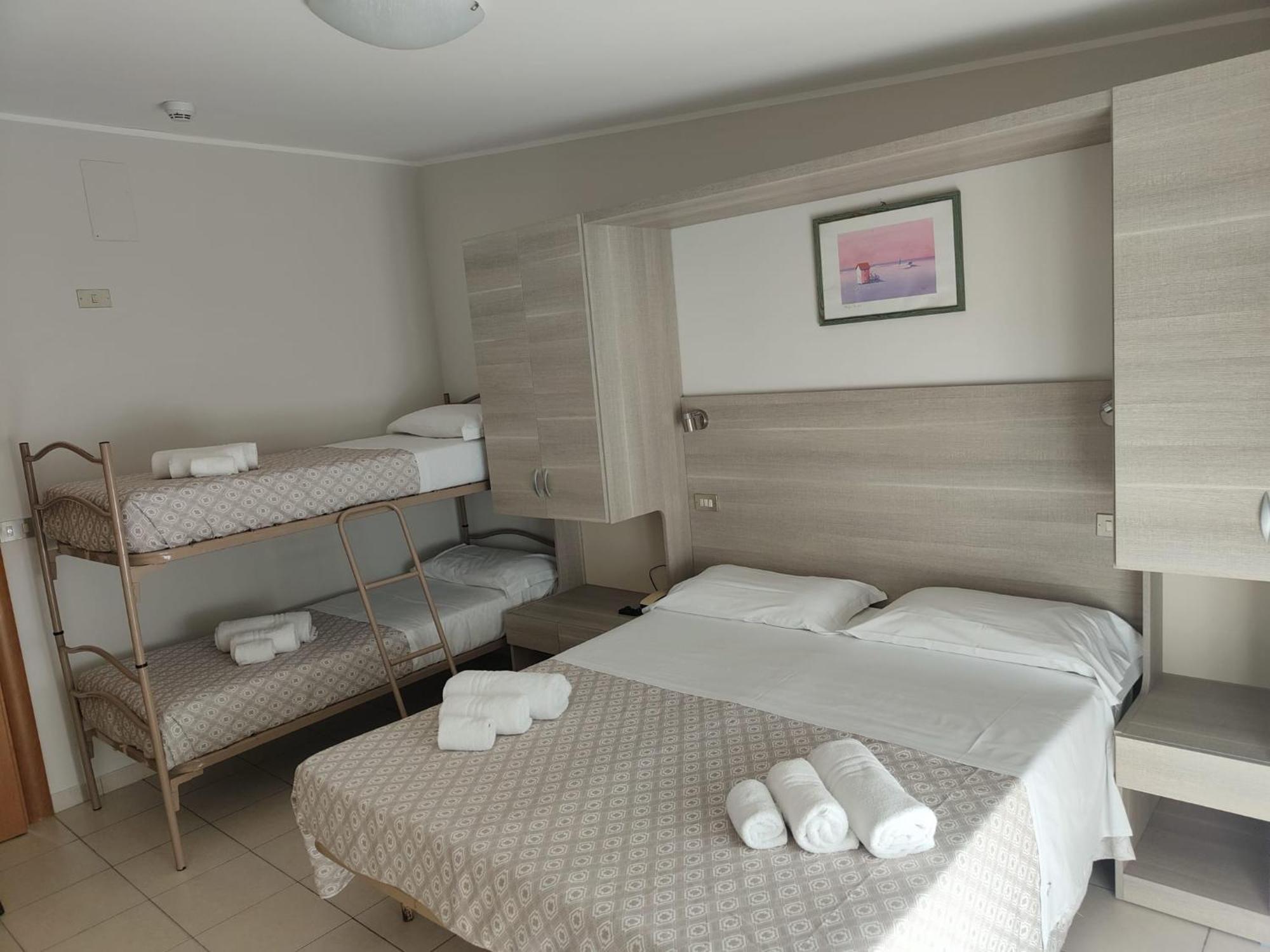 Hotel Gioiella Rimini Camera foto